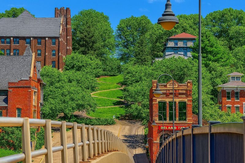 Local Basement Leak Repair in Burlington, IA